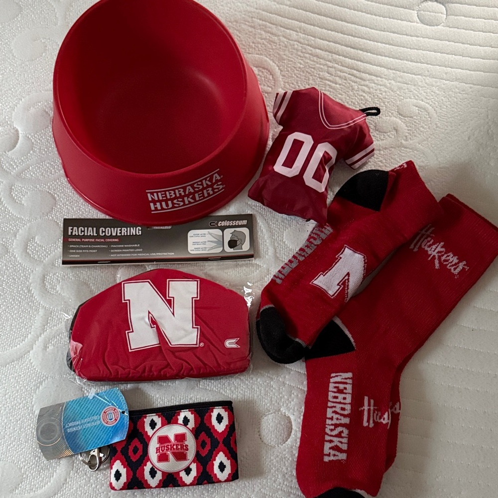 Colosseum Nebraska Huskers Red Fan Set